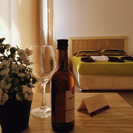 Guest Apartments Salena 阳光海滩 外观 照片