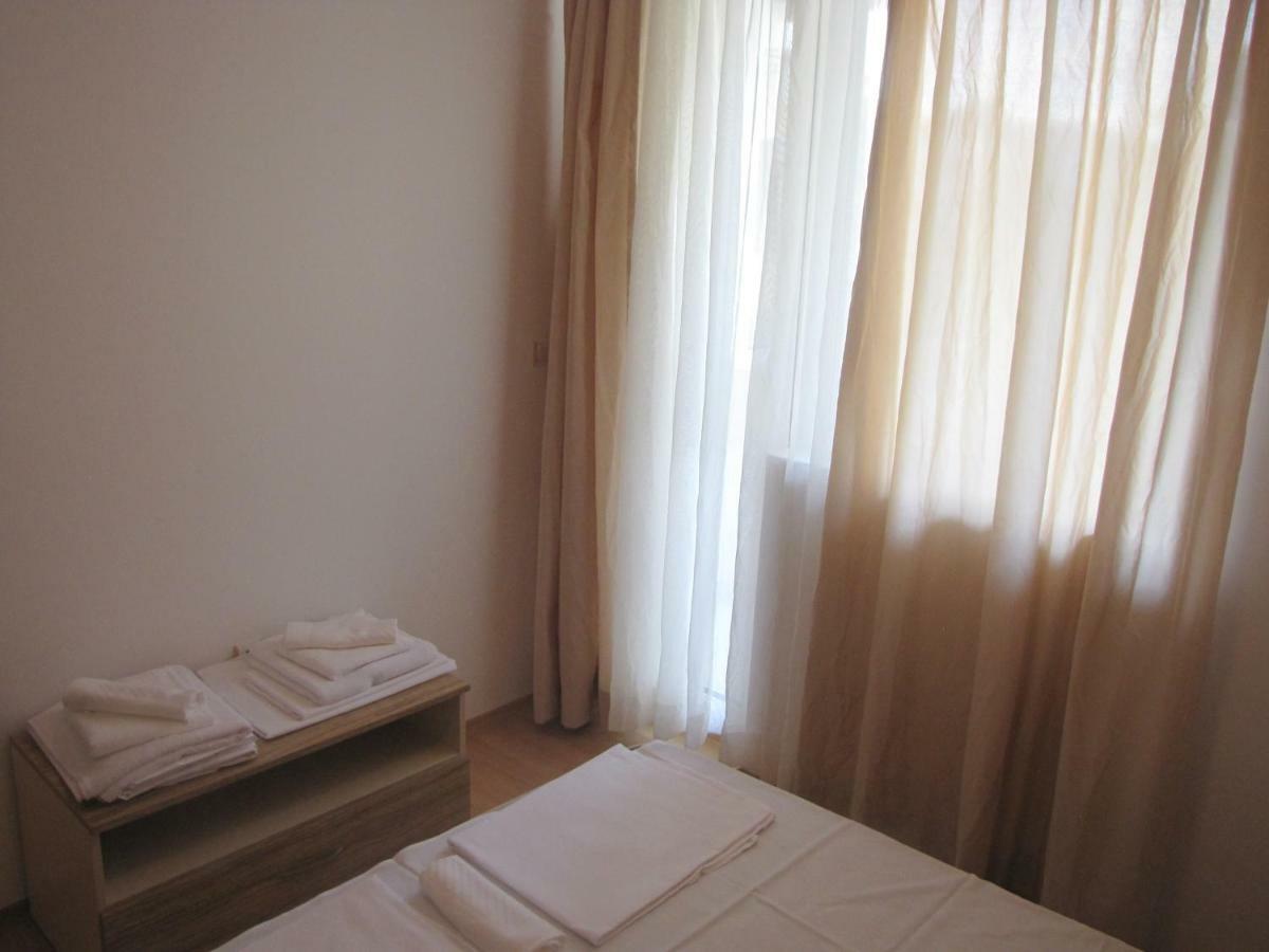 Guest Apartments Salena 阳光海滩 外观 照片