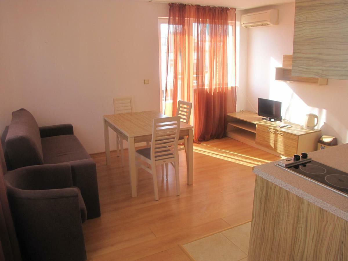 Guest Apartments Salena 阳光海滩 外观 照片