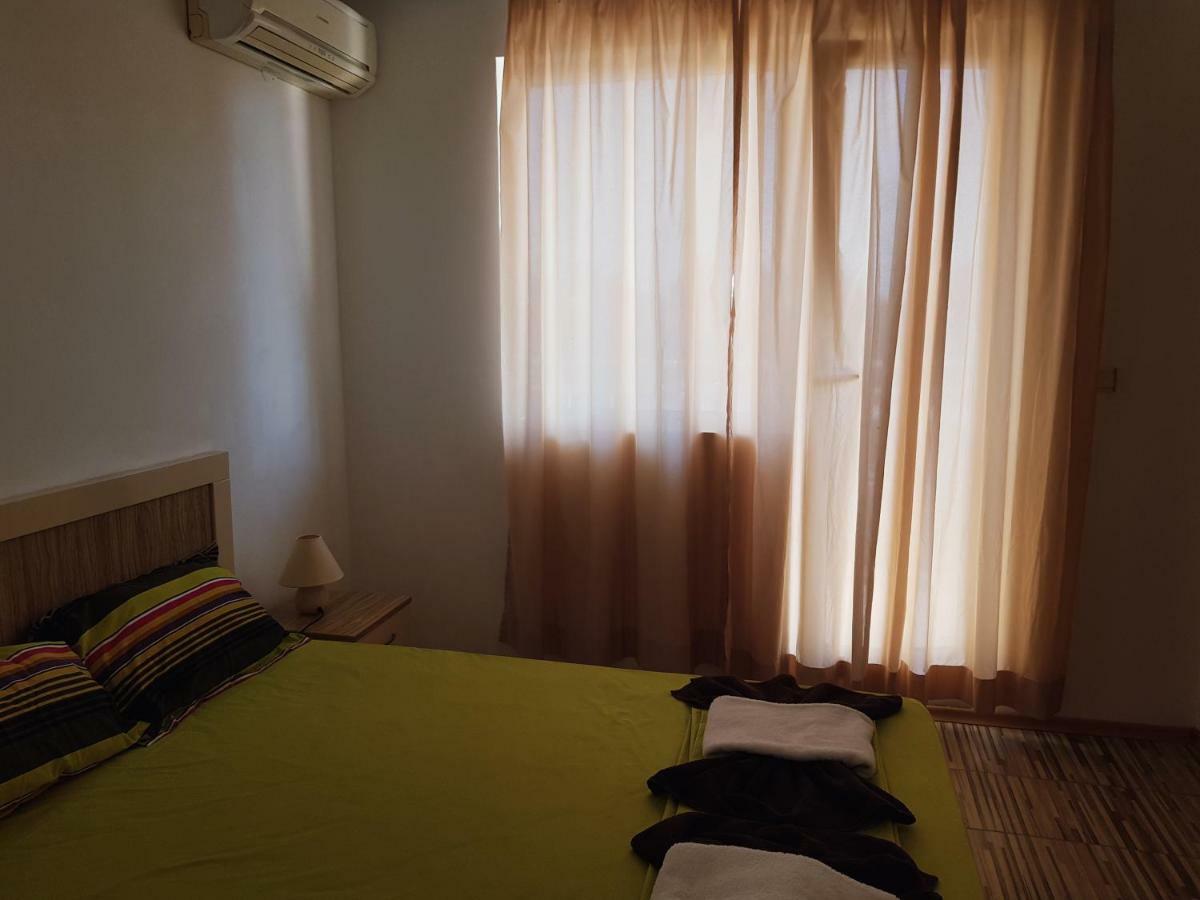 Guest Apartments Salena 阳光海滩 外观 照片