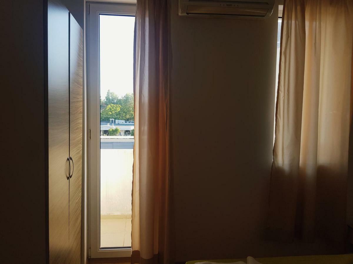 Guest Apartments Salena 阳光海滩 外观 照片