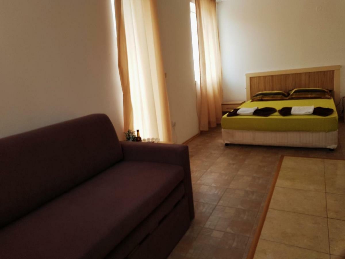 Guest Apartments Salena 阳光海滩 外观 照片